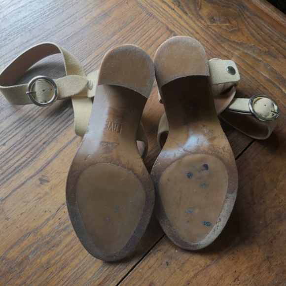 FRYE Nina Rivet Suede Leather heel size 7 with dust bag - Picture 10 of 10